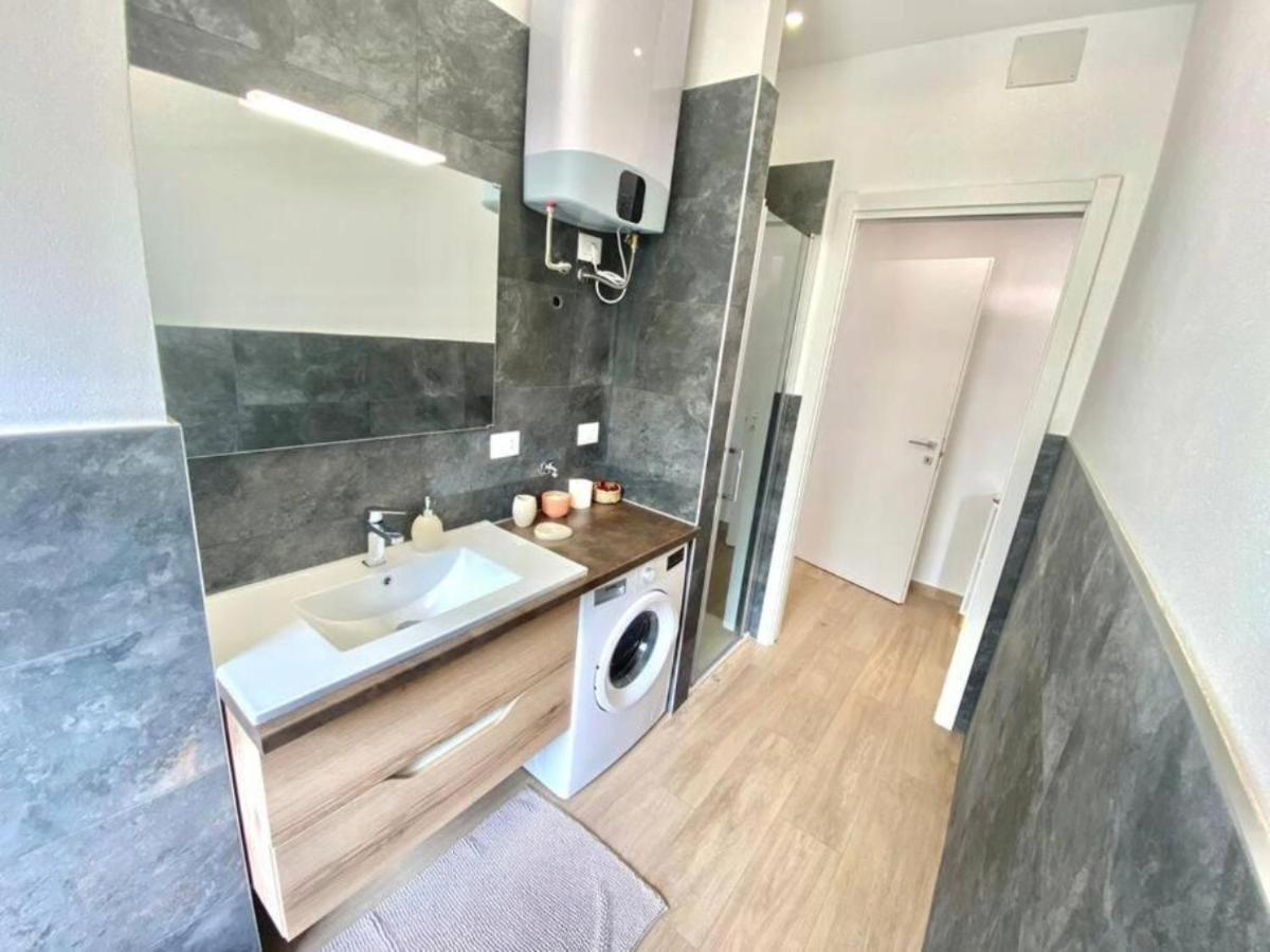 Federico'S House - Eleganza E Stile In Via Anselmo Da Baggio Lejlighed Milano Eksteriør billede
